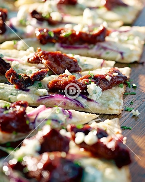 Blue Cheese and Sundried Tomato Flatbread