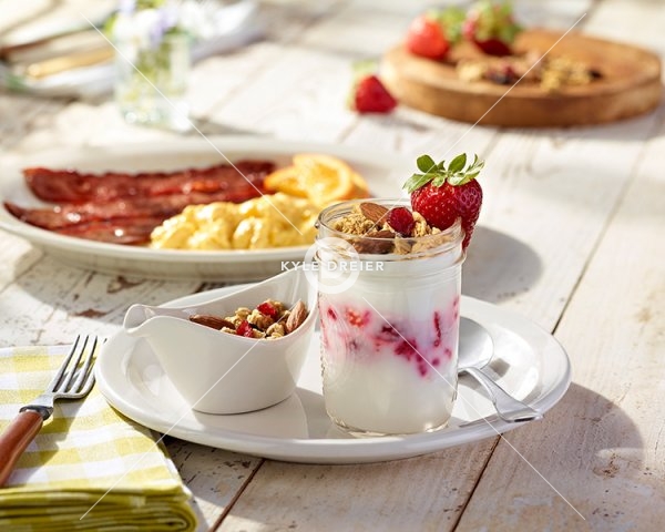 Fruit & Yogurt Parfait