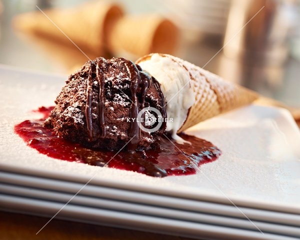 Chocolate Scoop Cake