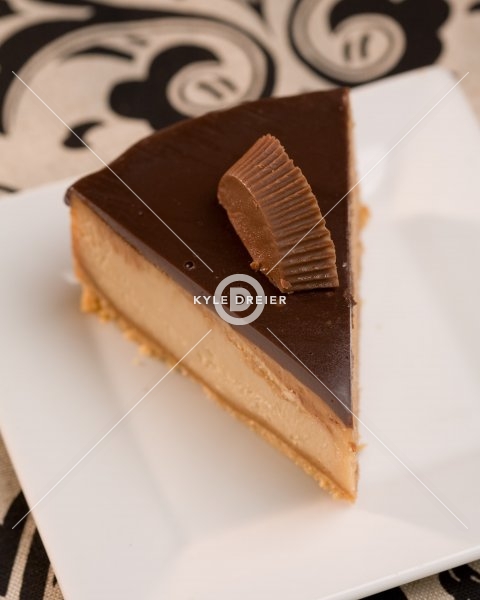 Reeses cheesecake
