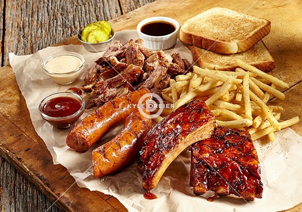 Ribs Pulled Pork and Sausage Combo