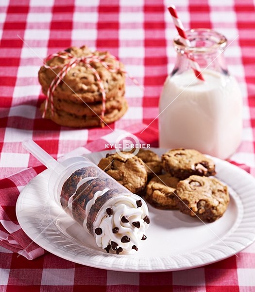 Chocolate Chip Push-up Pop