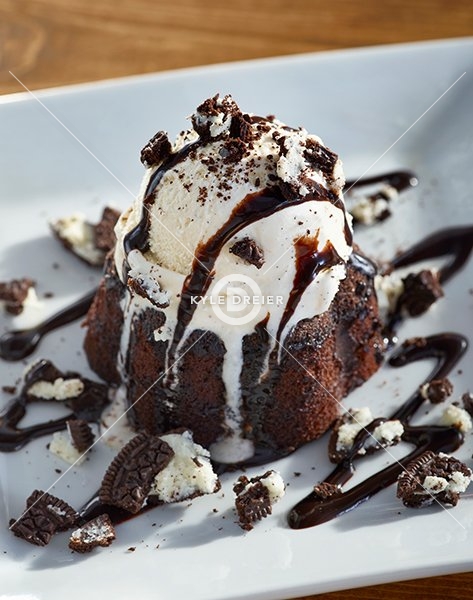 Cookies and Cream Cake