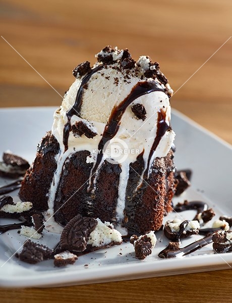 Cookies and Cream Cake