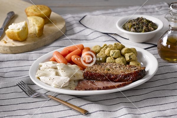Cracker Barrel Sampler