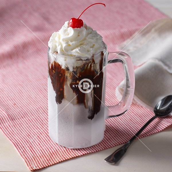 Frozen Mug Sundae