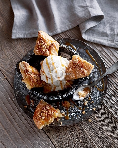 Apple Crumble Skillet