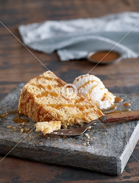 Caramel Crunch Cake