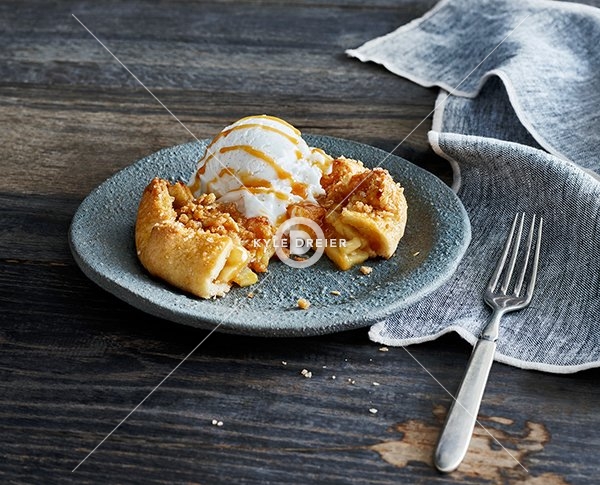 Apple Crumble Skillet