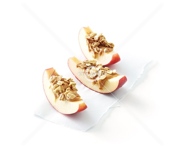 Apples with Peanut Butter and Oats