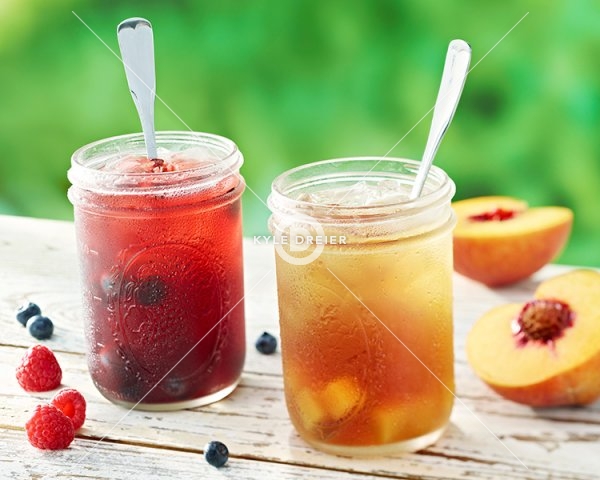Blue Raspberry and Peach Tea with Fruit
