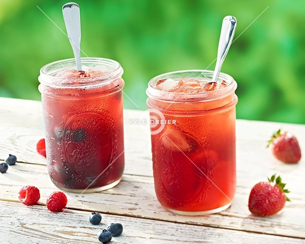Blue Raspberry and Strawberry Teas with Fruit