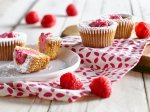Raspberry Tea Cakes