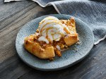 Apple Crumble Skillet